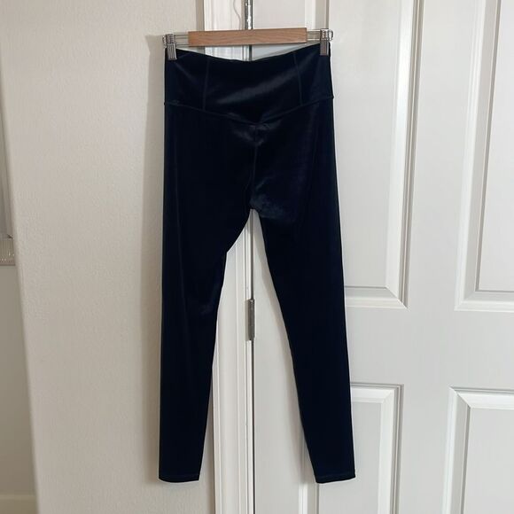 NWOT Athleta Elation Velvet Legging - Picture 3 of 4